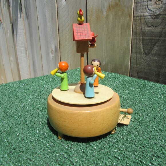 Vintage Schmid Wood Rotating Music Box Birdhouse Made in Japan - Picture 4 of 7